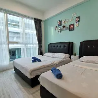 Restary Snow White: Infinity Pool Suite at Sutera Avenue Kota Kinabalu